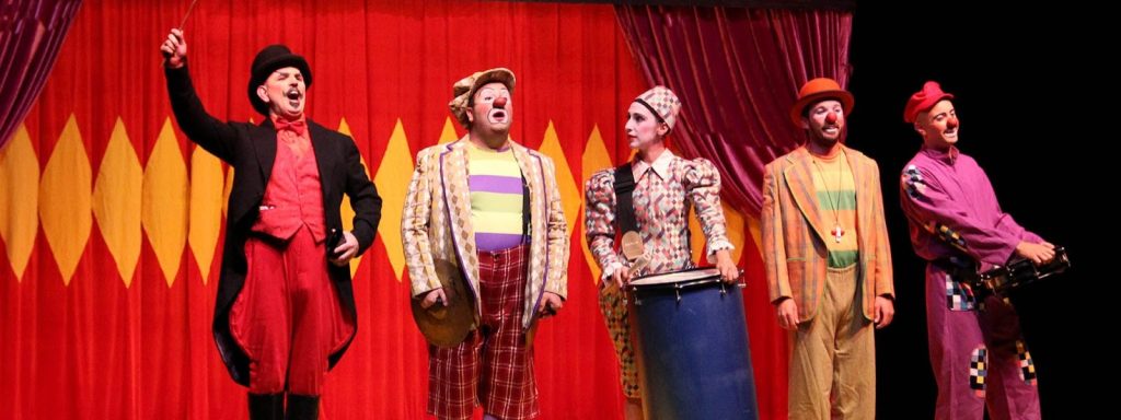 Nuevas voces en la casona