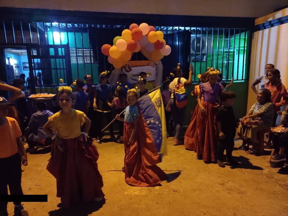 Ciudad Plaza se llena de alegría con colorida fiesta de Carnaval