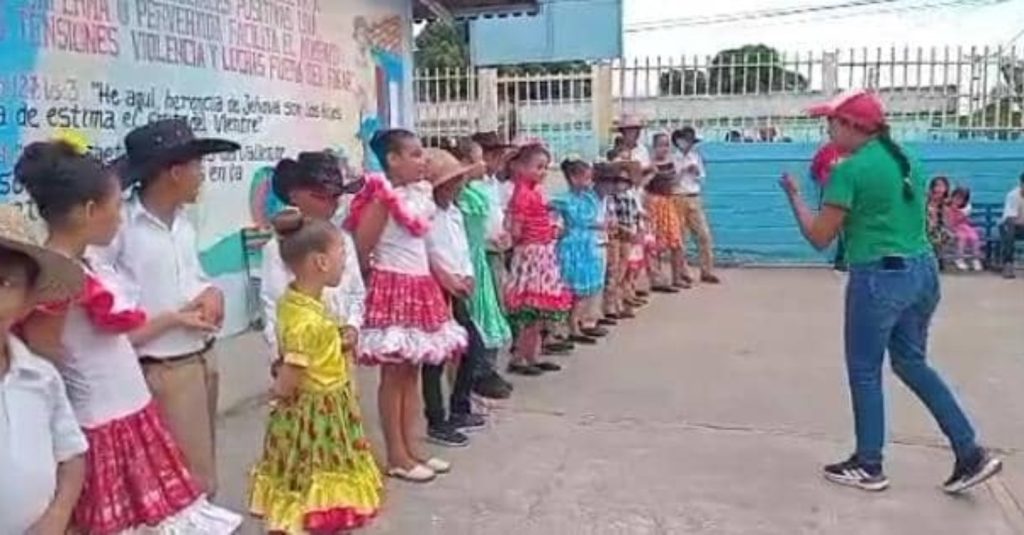 El joropo refuerza valores nacionales en la niñez de San Fernando de Apure