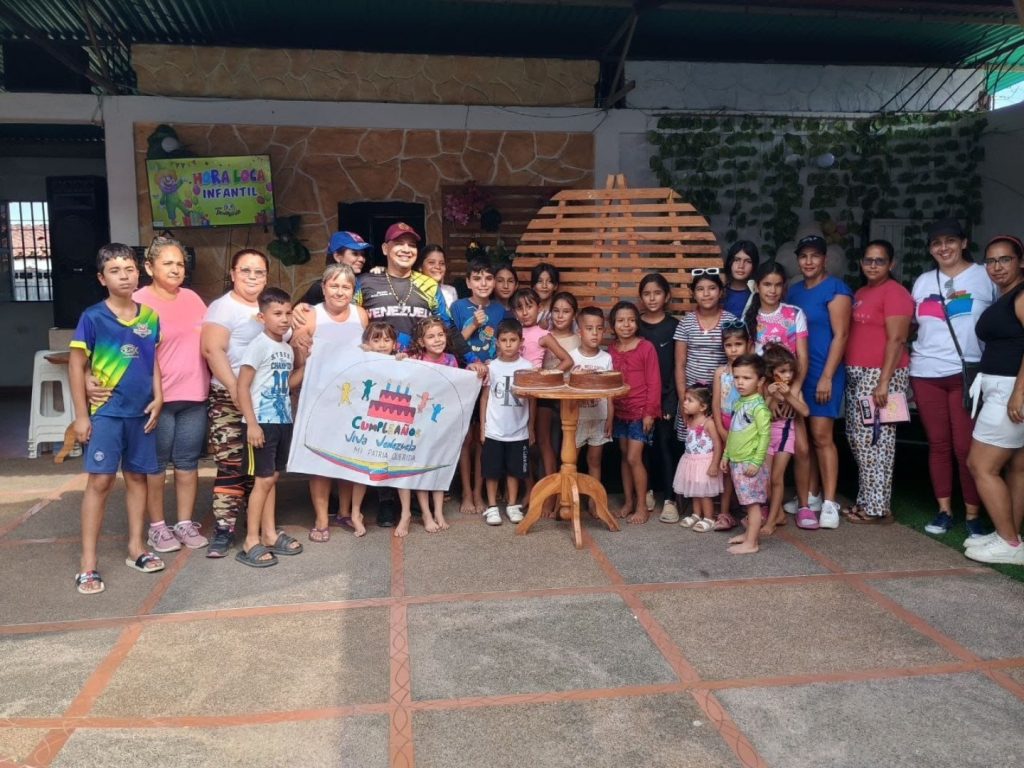 Abrazando con alegría a la comuna La Unidad del Pie de Monte Andino