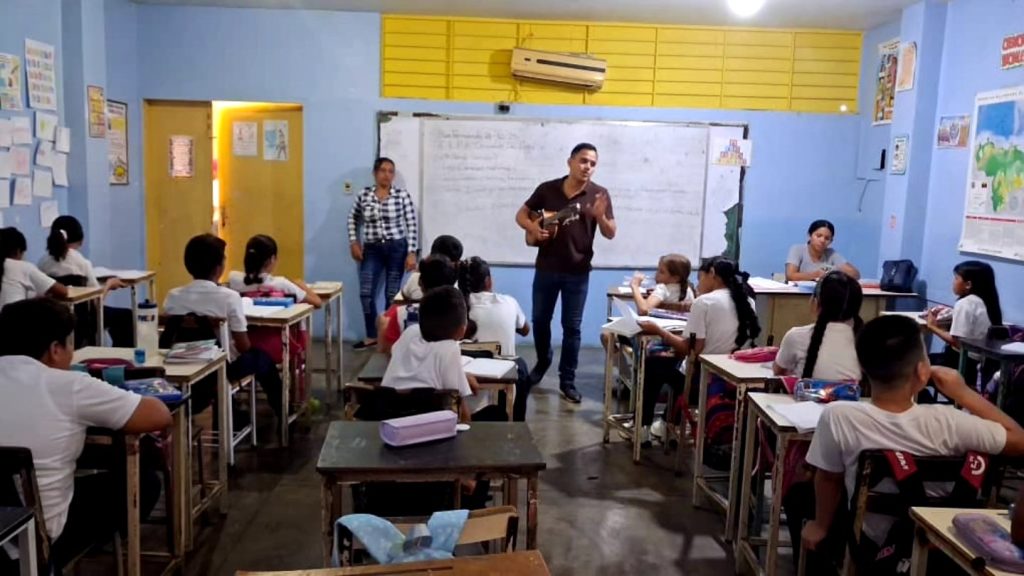 ¡Suena el Cuatro en Apure! Misión Cultura imparte taller de formación musical en la comunidad Terrón Duro