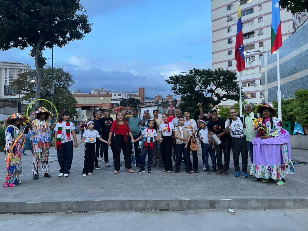 ¡Santa Rosalía se vistió de fiesta decembrina con el Parrandón Comunal!
