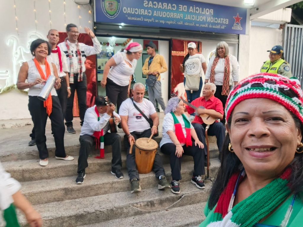 ¡Caricuao se vistió de fiesta decembrina con el Parrandón Comunal!