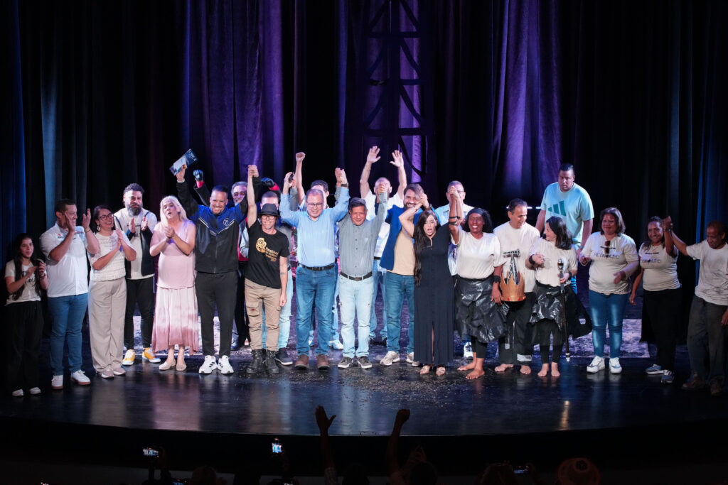 Reapertura del Teatro Ateneo de Maracay con la obra “Petróleo”
